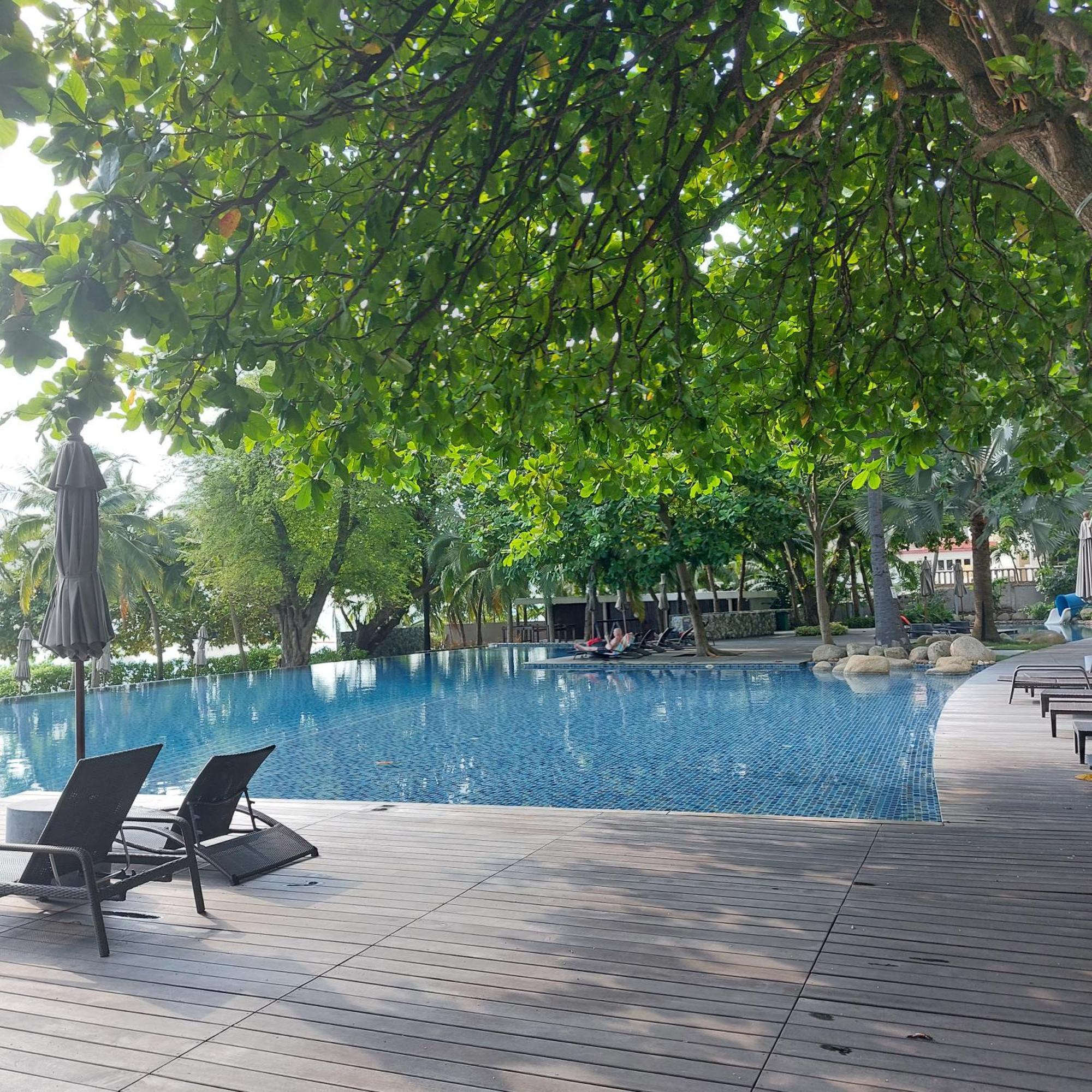 Sea View Apartment In Pattaya Luaran gambar