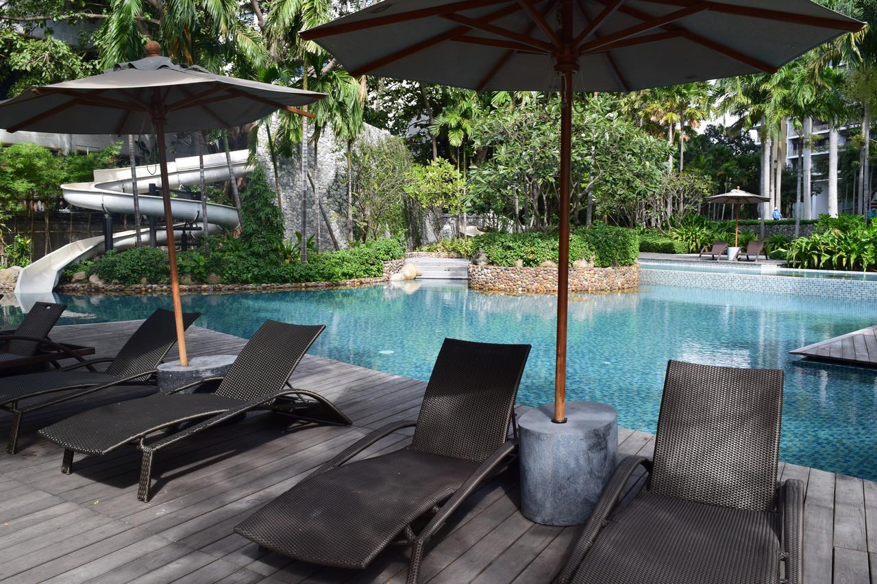Sea View Apartment In Pattaya Luaran gambar
