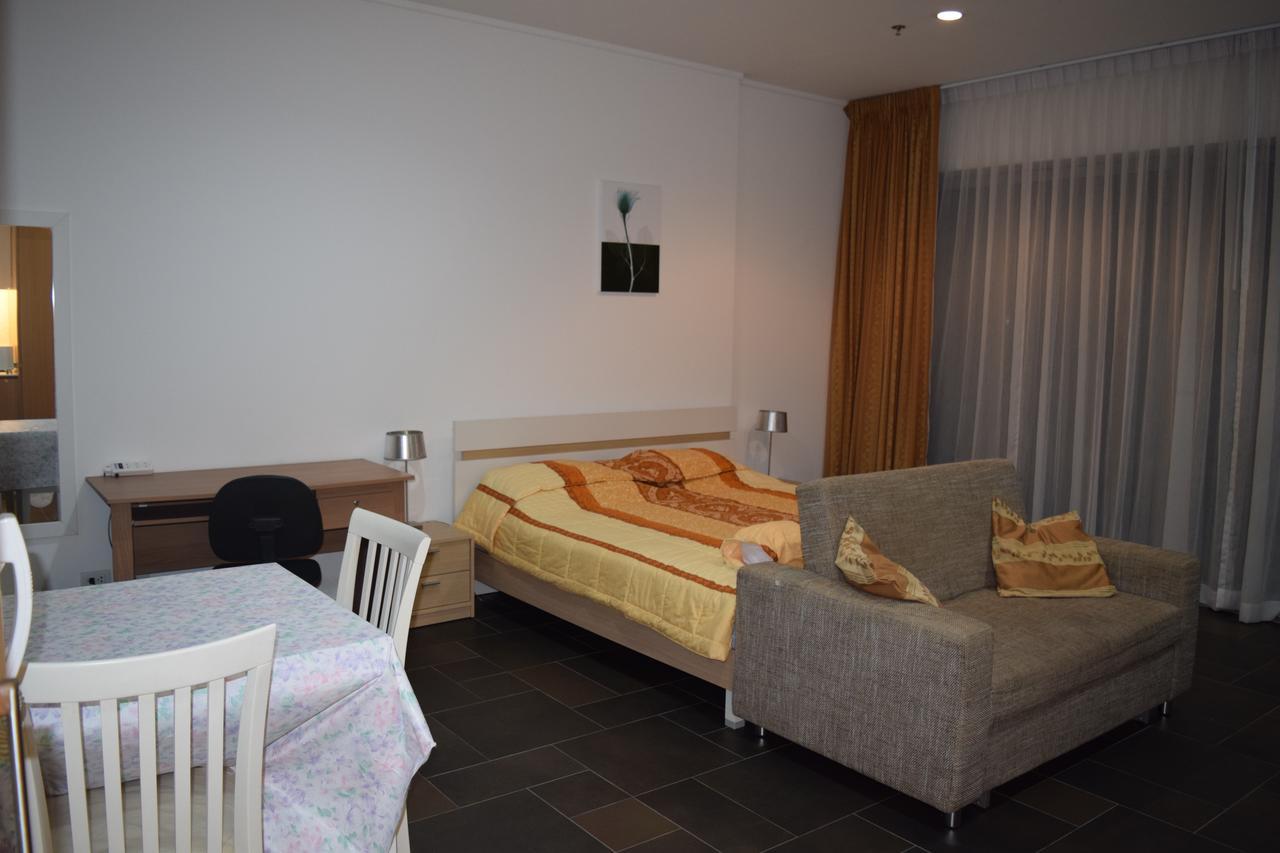 Sea View Apartment In Pattaya Luaran gambar